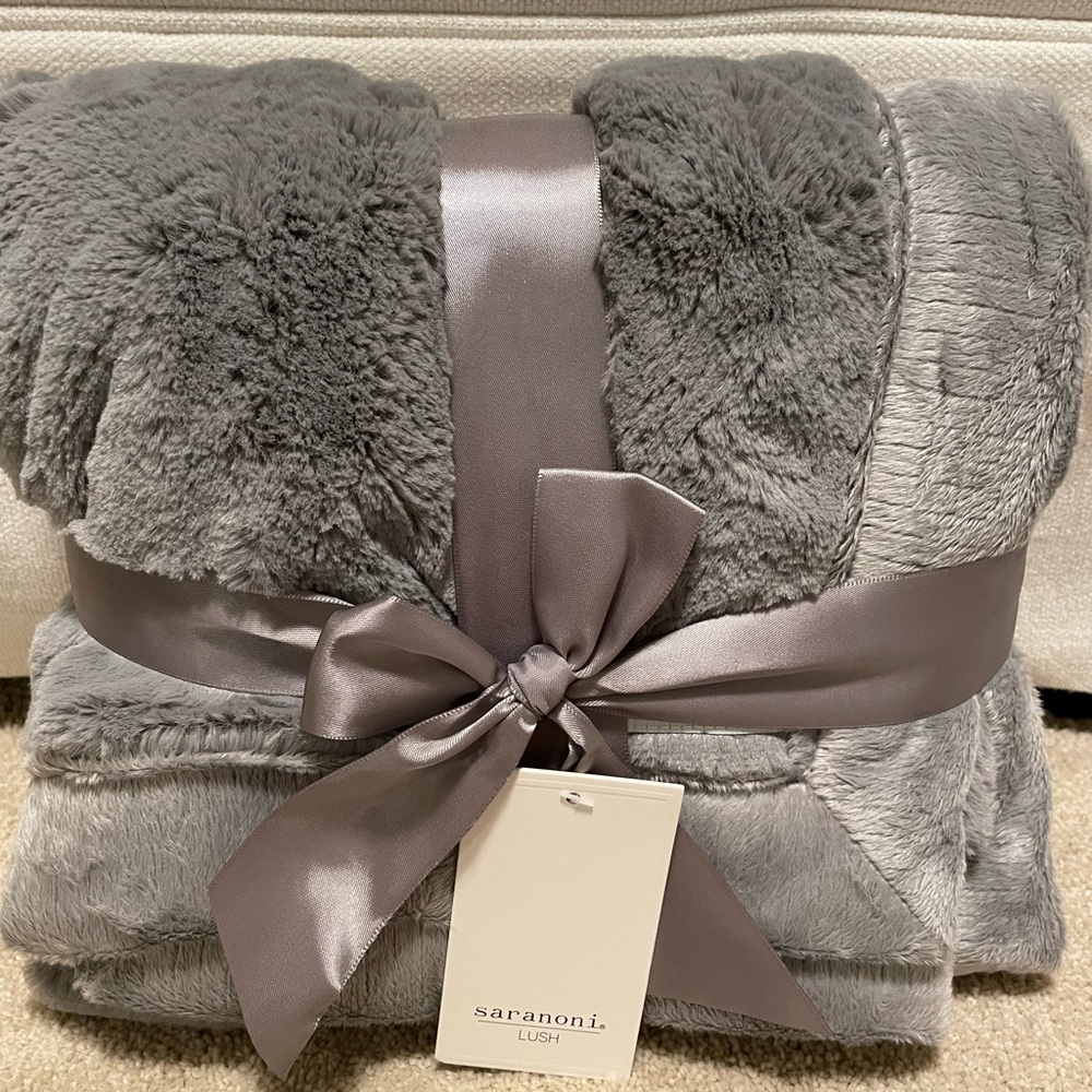 Saranoni Lush Receiving Blanket - new